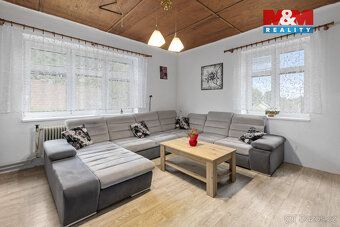 Exkluzivní nabídka prodeje rodinného domu k bydlení i podnik