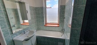 Nabízíme nájem bytu o dispozici 1+1 a podlahové ploše 62 m2,