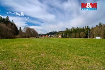 We offer for sale plots of land totaling 9,506 m² in a quiet part of the village of Horní…