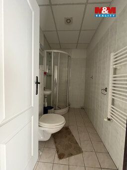 Nabízíme k prodeji velký rodinný dům, který je nyní využíván