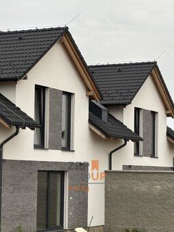 Ev.č. 00145 Nabízíme k prodeji moderní novostavbu nízkoenerg