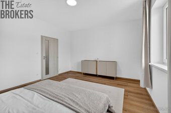 Upscale family home 5+kk with floor area of 151.2 sqm
