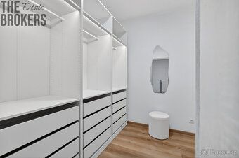 Upscale family home 5+kk with floor area of 151.2 sqm
