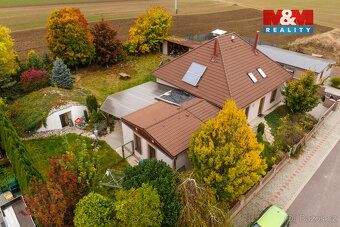 We offer for sale a detached family house in the village of Lechovice near Znojmo.