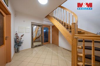 We offer for sale a detached family house in the village of Lechovice near Znojmo.