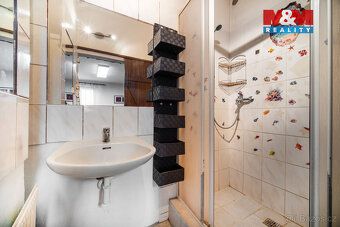 Nabízíme k prodeji rodinný dům o dispozici 3+1 s užitnou plo