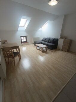 Pronájem bytu 2+kk, ul. Havelkova, Olomouc ÚPRAVA CENY Byt s