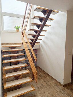 🏠 Domov, kde rodina pocítí klid a blízkost přírody
V klidné,