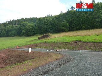 Rekreace, stavba a zahrada v čisté přírodě, vzdálená od ruch