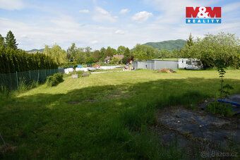 We offer for sale an almost flat sunny plot of land with an area of 1202 m² in a quiet part of…