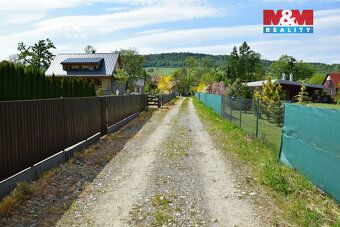 We offer for sale an almost flat sunny plot of land with an area of 1202 m² in a quiet part of…