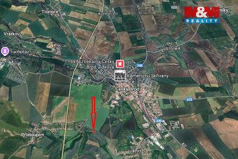 We offer for sale share of 2/4 in land plot with total area of 507