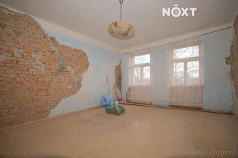 Nabízíme k prodeji rodinný dům v obci Nové Syrovice, vzdálen