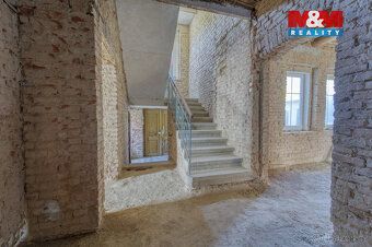 For sale unique offer of family house in Plasy with project