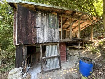 We offer for sale a cottage in Liberec in the city district of Rochlice