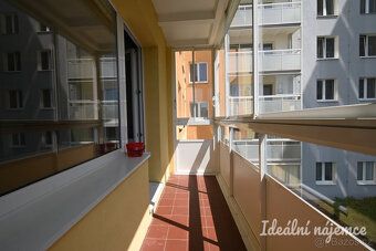 K dlouhodobému podnájmu nabízíme byt o dispozici 3+1 v oblíb