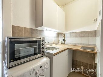We offer for long-term sublet an apartment of layout 1+1 in a quiet location Prague - Vinohrady.