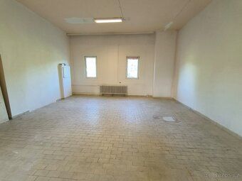 We offer commercial space for rent with total area of 87 m²