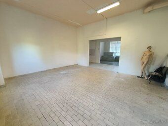 We offer commercial space for rent with total area of 87 m²