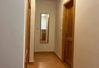 Nabízím k pronájmu moderní a prostorný byt 3+kk po rekonstru
