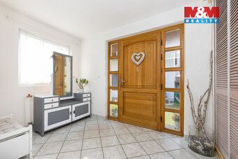 Exkluzivně nabízíme prodej rodinného domu o dispozici 5+kk, 