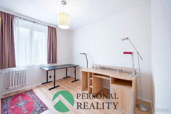 Ev.č. 02802 Nabízíme k prodeji prostorný a velmi udržovaný d
