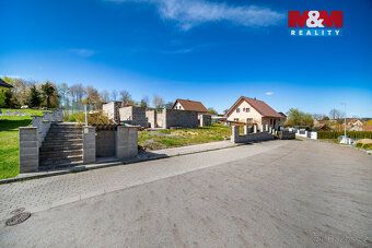 Ponukujeme na predaj atraktívnu parcelu o rozlohe 1202 m² v