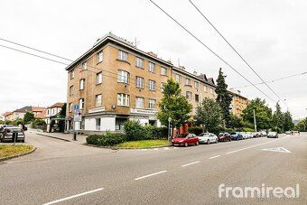 Ev.č. 02112 Dobrý den,
nabízíme k pronájmu prostorný byt o d