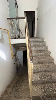 Nabízíme k pronájmu komerční prostory o celkové výměře 166 m