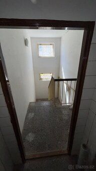 Nabízíme k pronájmu komerční prostory o celkové výměře 166 m