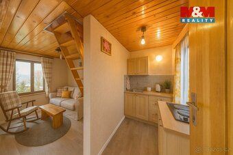 Nabízíme k prodeji zahradu o rozloze 442 m² se zděnou chatou