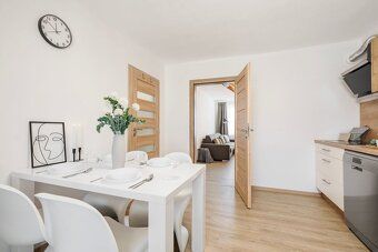 Nabízím k pronájmu prostorný mezonetový byt o dispozici 3+1 