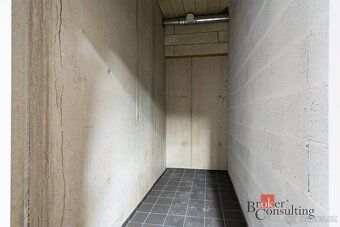 Pronájem zařízený byt 1KK + parkovací stání, ulice Kartónová