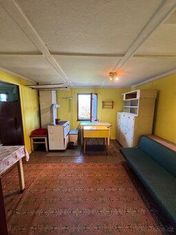 Sell smaller cottage in nice and quiet surroundings surrounded by trees and nature.