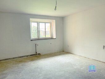 Ev.č. H55/26 Nabízíme Vám ke koupi rodinný dům s velkým poze