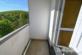 K dlouhodobému podnájmu nabízíme byt o dispozici 2+1 v oblíb