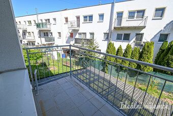 K dlouhodobému podnájmu nabízíme byt o dispozici 2+kk v klid