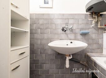 K dlouhodobému podnájmu nabízíme krásný byt o dispozici 2+kk