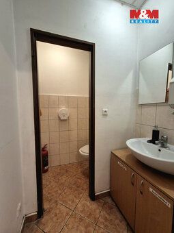 Nabízíme k pronájmu nebytové prostory o celkové výměře 28 m²