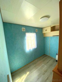 Prostorný dům o rozměrech 950x300 s pohodlným, světlým a dob