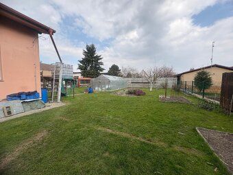 We offer for sale a detached family house located in a quiet part of the village of Libiš.