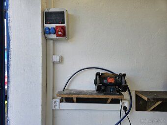 We offer for rent a garage of size 20 m² in a garage complex on Terezínská Street.