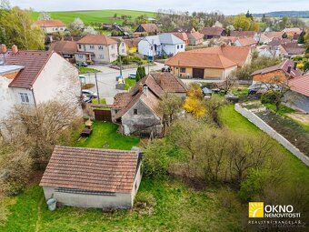 Hledáte klidné bydlení na venkově s výbornou dostupností do 