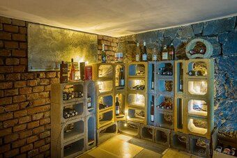 Long-term rental of cottage 300 meters from ski slope overlooking town