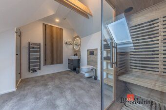Prodej rodinného domu 291 m2, pozemek 735 m2, Zlonín, Praha 