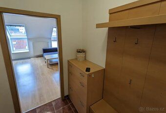 From direct owner without commission. Long term rent of fully equipped spacious atypical…