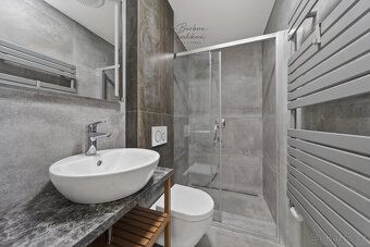 I am presenting for sale a newly built family house approved by authorities