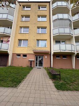 Nabízíme k pronájmu byt 2+1 s lodžií o celkové podlahové plo