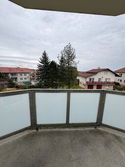 Nabízíme k pronájmu byt 2+1 s lodžií o celkové podlahové plo