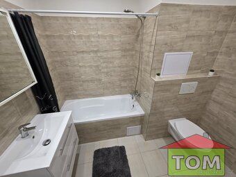 Nabízíme Vám k pronájmu krásný byt 2+KK s lodžií a s úžasným